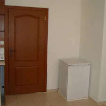 Apartment Orhideya *
